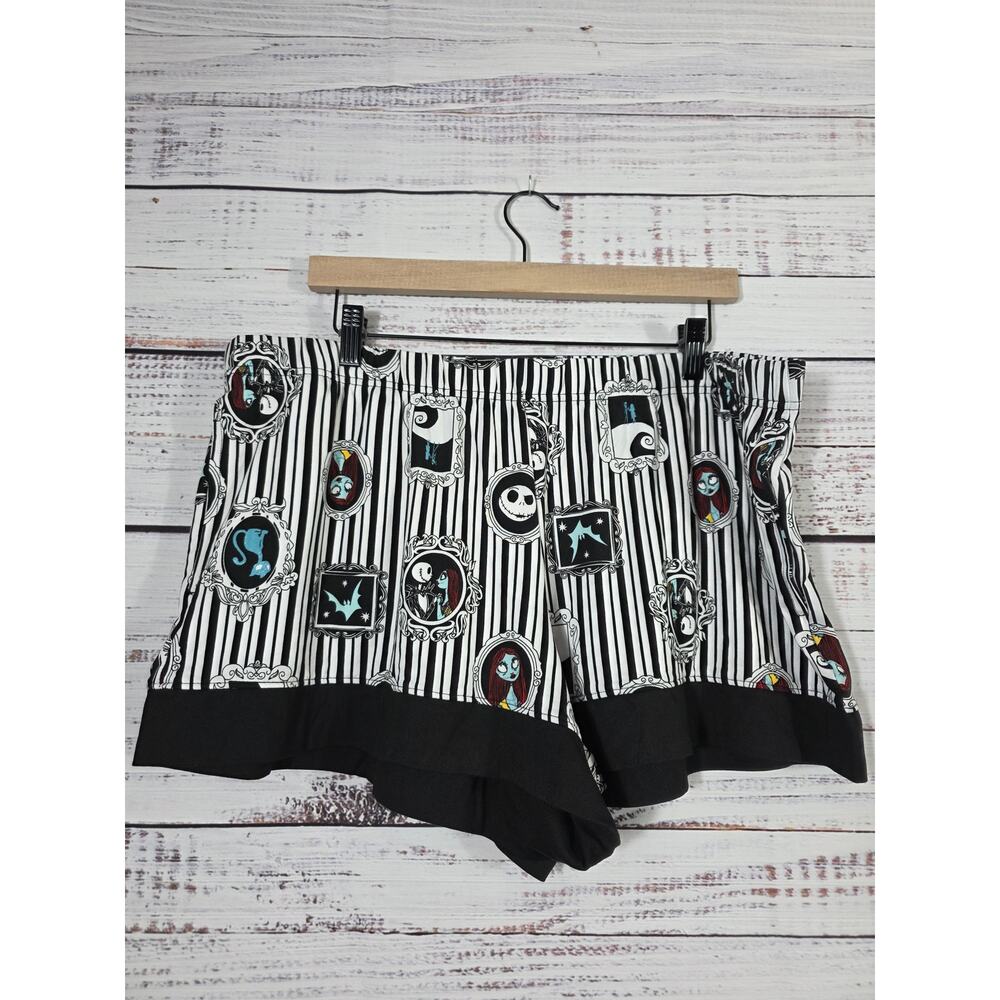 Disney Nightmare Before Christmas Button up shirt and short set XL 16-18 - Picture 5 of 6